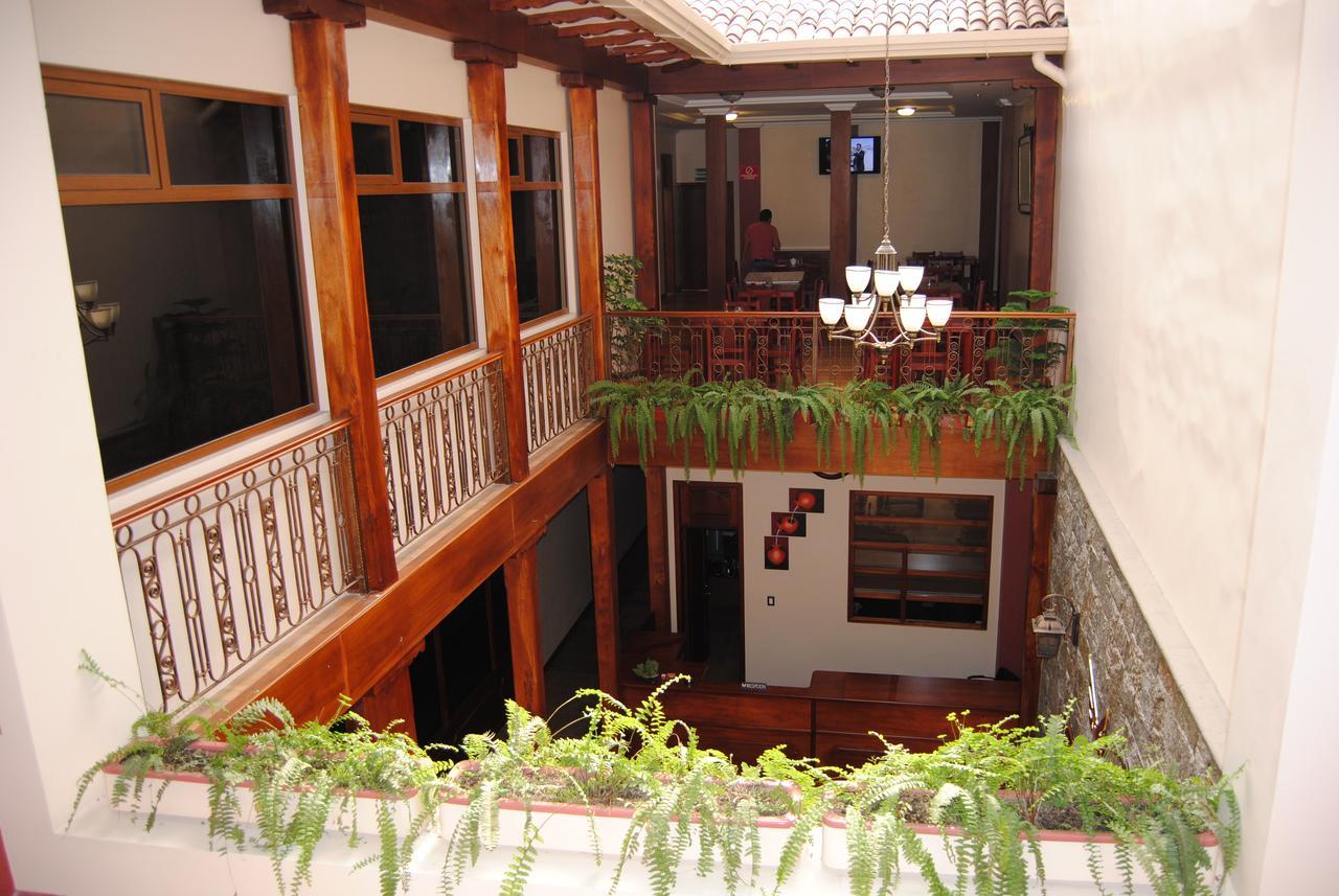 Pegasus 酒店 Cuenca